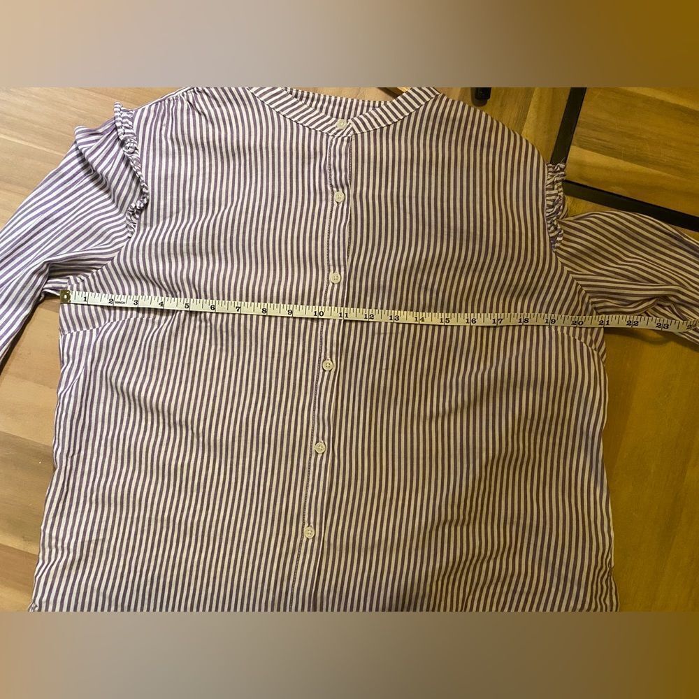 Old navy striped ruffle blouse long sleeve - Picture 4 of 8